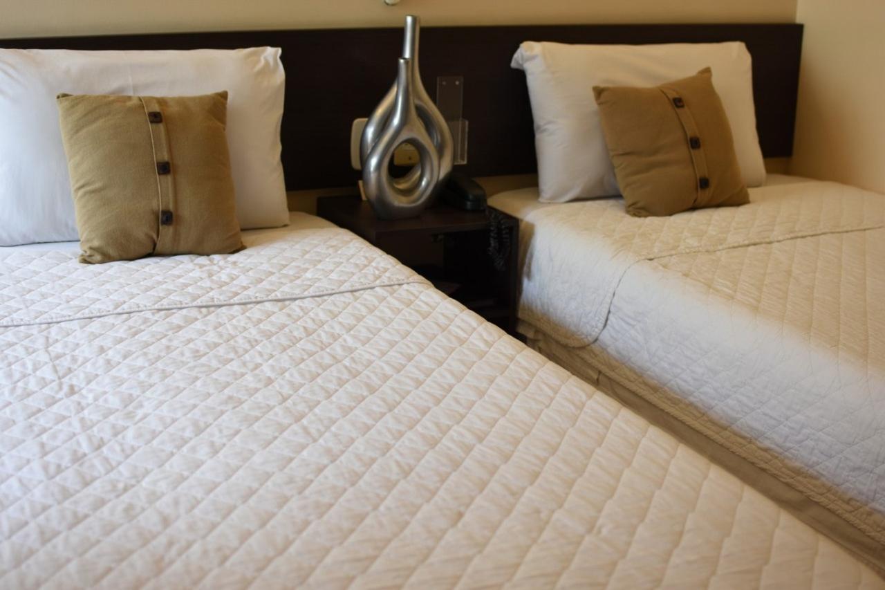 Standard Double Room,641411109:JPEG